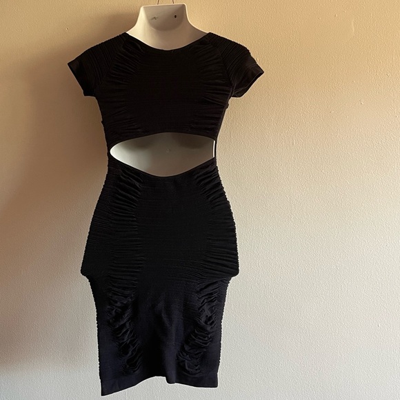 Sexy Little Black Dress - Picture 4 of 7